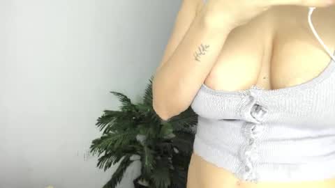 Snapshot of mariana_laurent1 chatting on 30, 4, 2026 Mariana online show from 30, 4, 2026