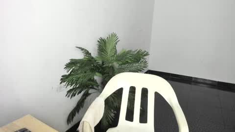 Snapshot of mariana_laurent1 chatting on 3, 5, 2026 Mariana online show from 3, 5, 2026