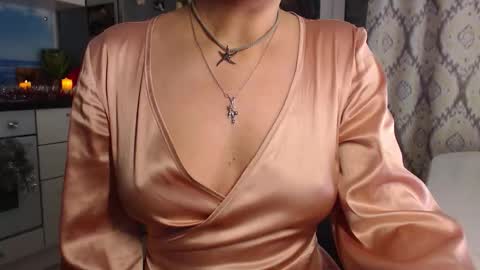 MarianaMur online show from 2, 12, 2025