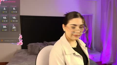 Snapshot of mariana_owen chatting on 4, 6, 2026 online show from 4, 6, 2026