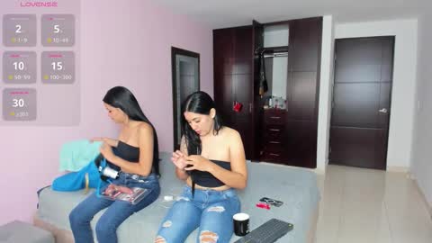 MARIANA Y VALENTINA online show from 5, 12, 2025