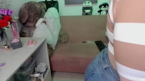 Mariana Lopez online show from 23, 2, 2025