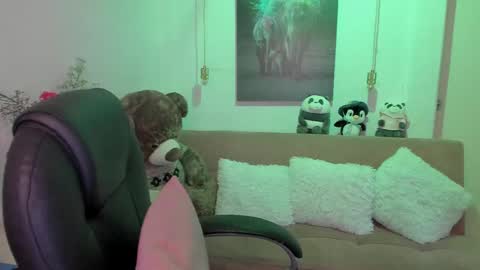 Mariana Lopez online show from 25, 2, 2025