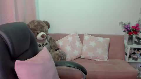 Mariana Lopez online show from 12, 3, 2025