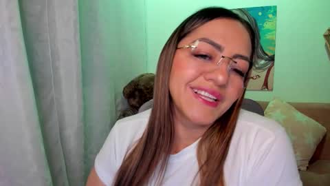 Mariana Lopez online show from 18, 10, 2025