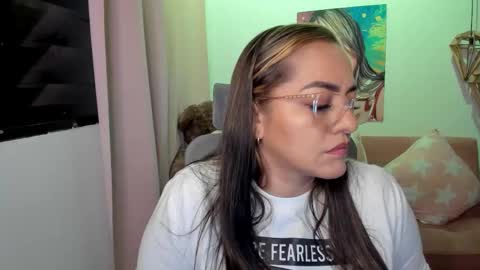 Mariana Lopez online show from 5, 12, 2025