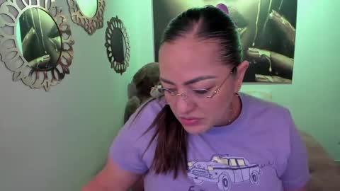 Mariana Lopez online show from 25, 5, 2026