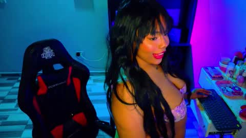 Snapshot of marianapradax chatting on 3, 11, 2025 Mariana Prada online show from 3, 11, 2025