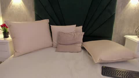 Snapshot of marianasanz chatting on 8, 1, 2025 Mariana online show from 8, 1, 2025