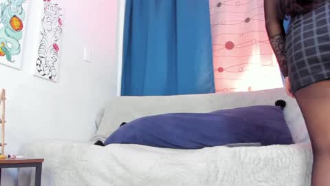 Mariana Vargas online show from 4, 12, 2024