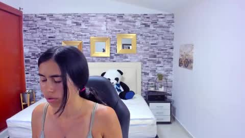 Mariana online show from 3, 3, 2025