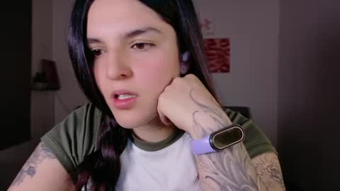 Snapshot of mariangeel_ chatting on 2, 7, 2026 mariangeel_ online show from 2, 7, 2026
