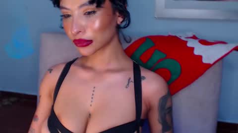 M A R I A N E online show from 16, 12, 2024