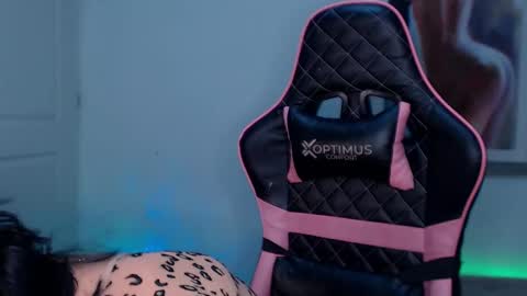 M A R I A N E online show from 19, 12, 2024