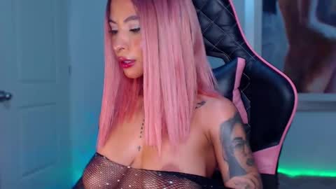 M A R I A N E online show from 20, 12, 2024