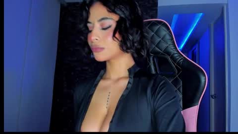 M A R I A N E online show from 8, 3, 2026