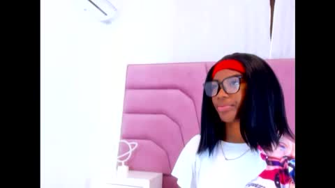 marianrosse online show from 3, 11, 2025