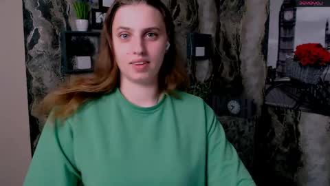 Snapshot of mariatess_ chatting on 23, 4, 2026 Mariia online show from 23, 4, 2026