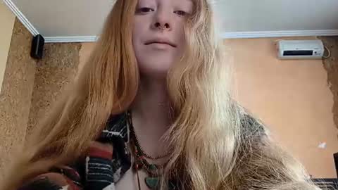 Snapshot of maricagorgo chatting on 22, 6, 2026 Kate online show from 22, 6, 2026