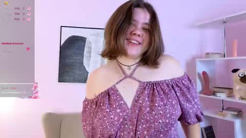 Snapshot of marie__anderson chatting on 17, 10, 2025 Morana online show from 17, 10, 2025