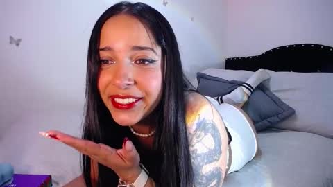 Nicolle online show from 29, 12, 2024