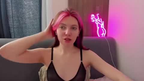 Snapshot of marie_reyess chatting on 20, 4, 2026 Marie 3 online show from 20, 4, 2026