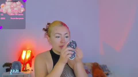 Snapshot of marieetaylor chatting on 25, 5, 2026 Mariee online show from 25, 5, 2026