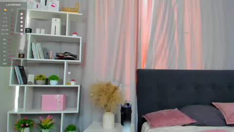 Sophia is hereTry my private online show from 24, 2, 2025