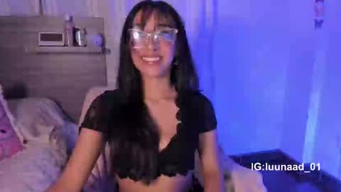 Luna Dulk online show from 2, 10, 2025
