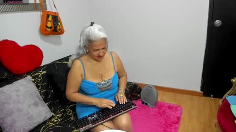 Snapshot of marilyn70 chatting on 3, 10, 2025 marilyn70 online show from 3, 10, 2025