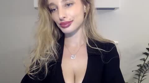 MarilynDevilish online show from 25, 1, 2025