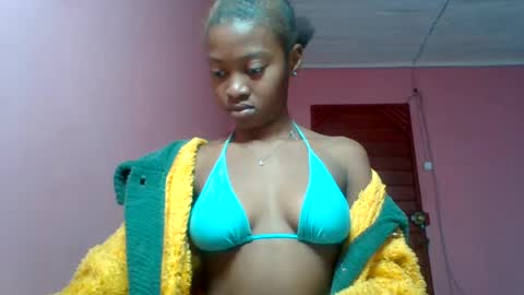 Snapshot of marinagold69 chatting on 6, 7, 2026 marinagold69 online show from 6, 7, 2026