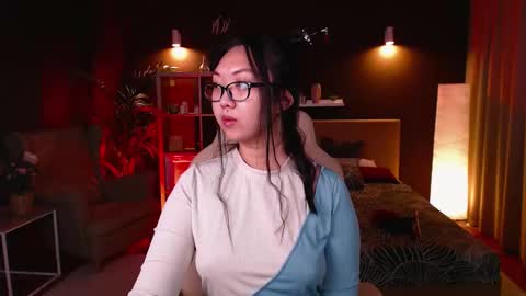 Snapshot of marine_vact chatting on 13, 10, 2025 Marine  online show from 13, 10, 2025