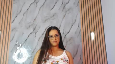 Snapshot of marinella16 chatting on 29, 10, 2025 Marinella16 online show from 29, 10, 2025