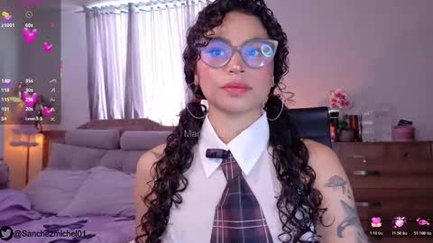    online show from 18, 10, 2025