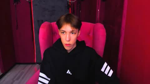 Mark online show from 20, 10, 2025