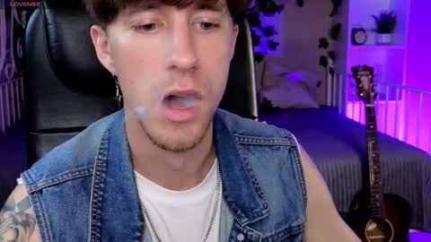 mark_caron online show from 17, 10, 2025