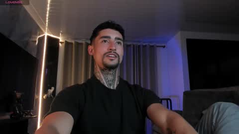 Snapshot of mark_kamper chatting on 31, 10, 2025 mark kamper online show from 31, 10, 2025