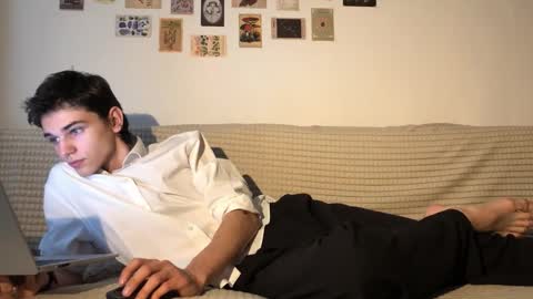 Mark online show from 18, 10, 2025