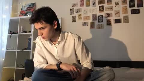 Mark online show from 24, 10, 2025