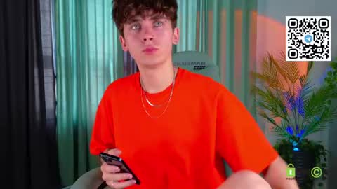 Snapshot of mark_safr chatting on 13, 6, 2026 Mark online show from 13, 6, 2026