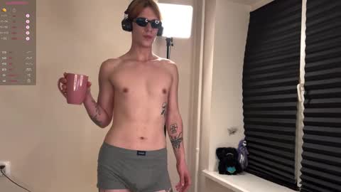 Mark online show from 15, 11, 2025