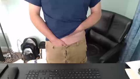 Snapshot of markinwest chatting on 13, 10, 2025 MarkinWest online show from 13, 10, 2025