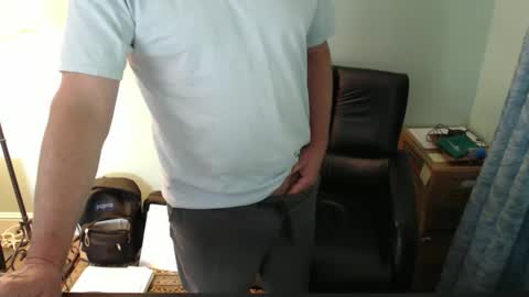 Snapshot of markinwest chatting on 14, 4, 2026 MarkinWest online show from 14, 4, 2026