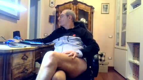 Snapshot of markmarkmark00 chatting on 19, 12, 2024 markmarkmark00 online show from 19, 12, 2024