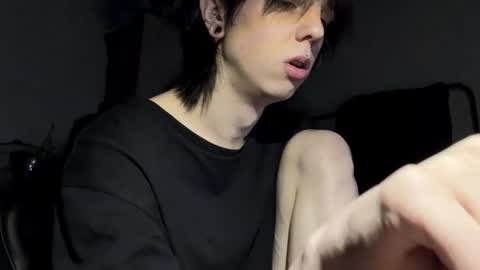 Mark online show from 14, 4, 2026