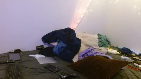 Snapshot of markymark101825061 chatting on 12, 2, 2025 markymark101825061 online show from 12, 2, 2025