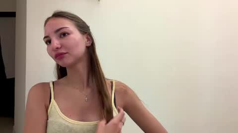Snapshot of marlenebeckom chatting on 24, 7, 2026 Im Amy I dream about 30 thumbs up online show from 24, 7, 2026