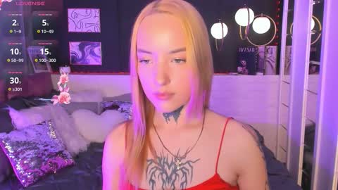 Snapshot of marquise_villaret chatting on 1, 3, 2026 marquise_villaret online show from 1, 3, 2026