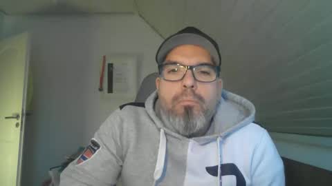 Snapshot of marriedcock1980 chatting on 1, 12, 2025 marriedcock1980 online show from 1, 12, 2025